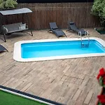 Villa Oasis *