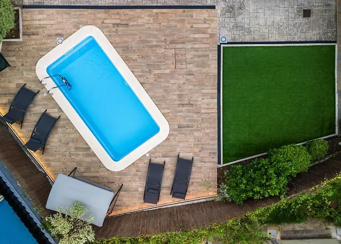 Oasis Villa Pasajes Ancho